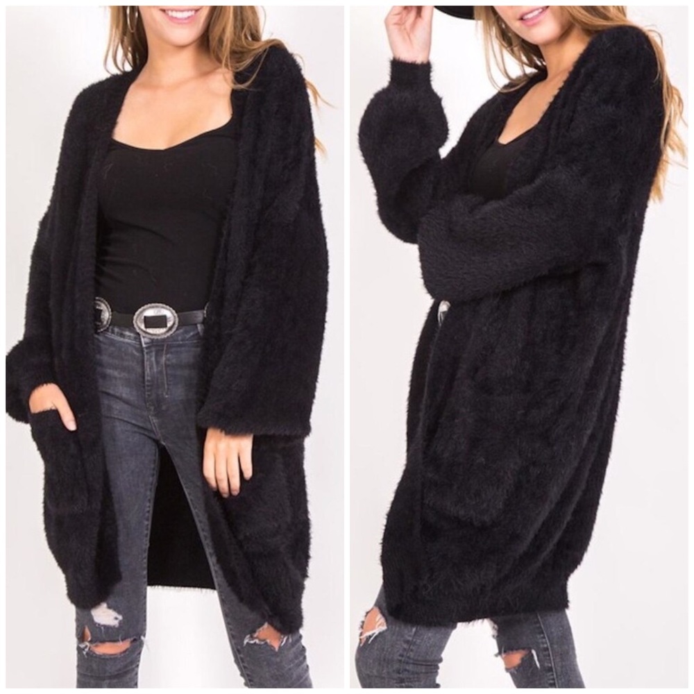 ❄️LAST2️⃣//RESTOCKED//BLACK FUZZY FUR CARDIGAN